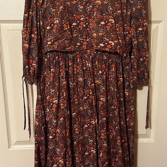Super Cute Dresses Dresses & Skirts - Super Cute Dresses Forest Forage Nursing